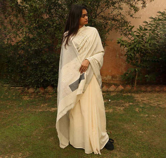 Line Texture Saree